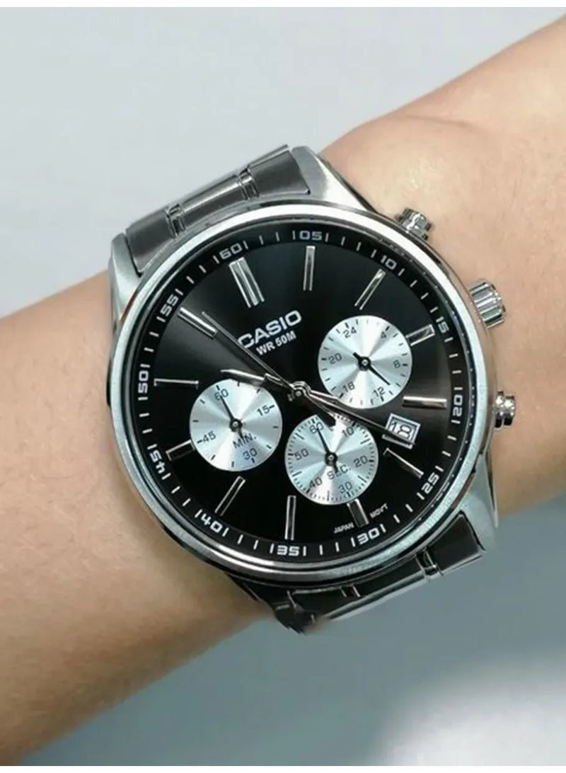 كاسيو Analog Men’s Watch MTP‑E515D‑1AVDF, 48 mm Black Dial with Three Sub‑Dials, Silver Stainless Steel Bracelet, 50 m WR - Image 4